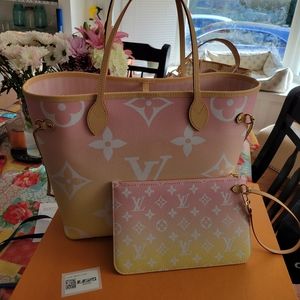 🔥Louis Vuitton By the Pool Neverfull🔥